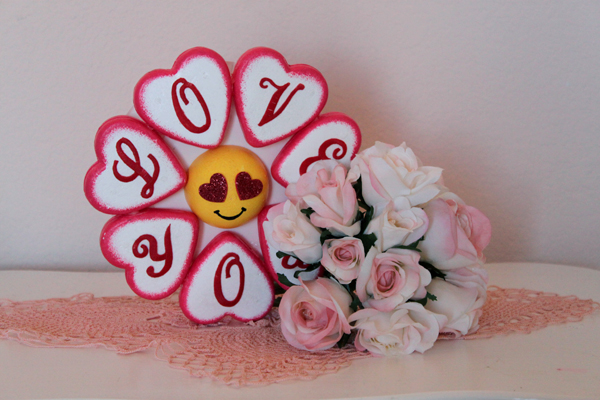 valentine emoji wreath