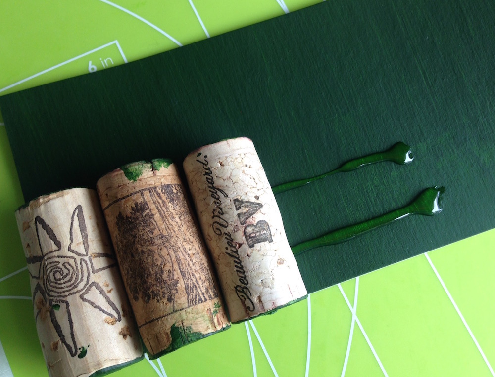 glue wine corks to cardboard
