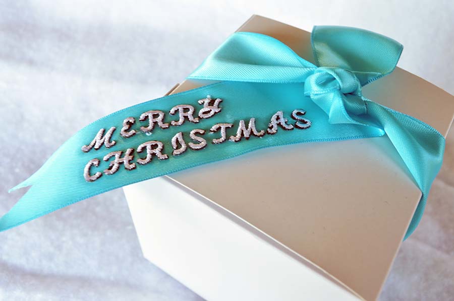 3 Ways to Bring JOY to Your Holiday Gift Wrap with Laura Bray